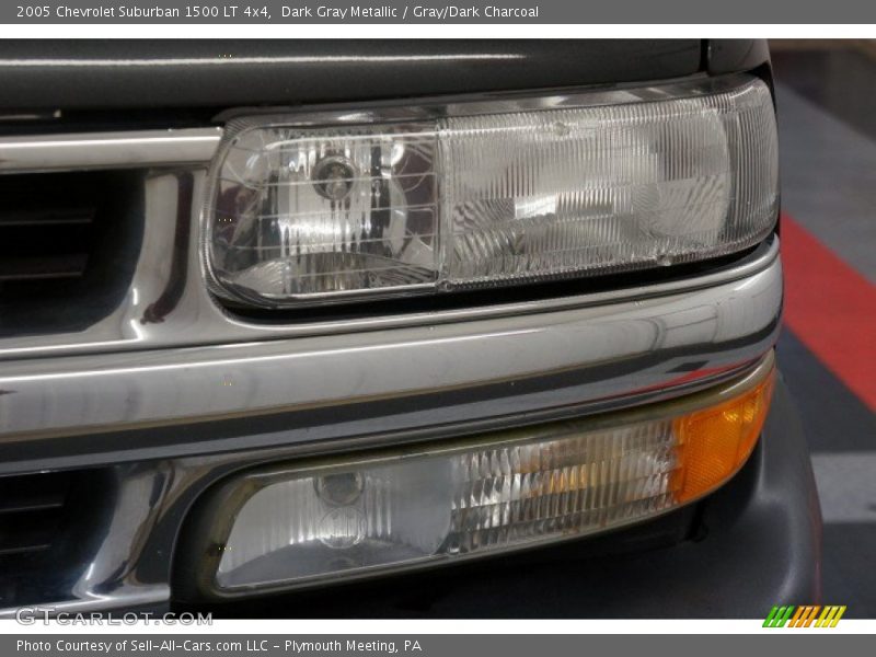 Dark Gray Metallic / Gray/Dark Charcoal 2005 Chevrolet Suburban 1500 LT 4x4