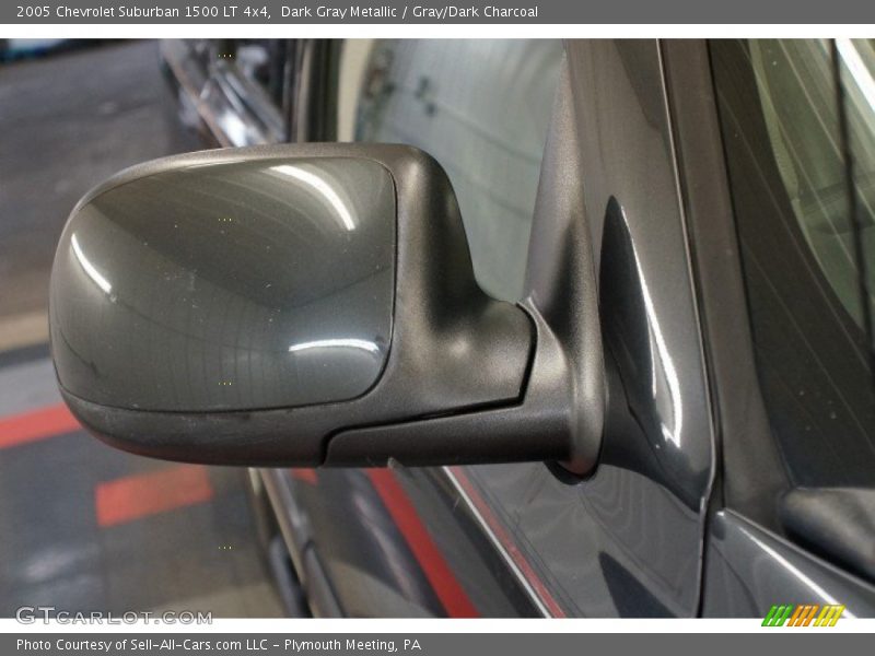 Dark Gray Metallic / Gray/Dark Charcoal 2005 Chevrolet Suburban 1500 LT 4x4