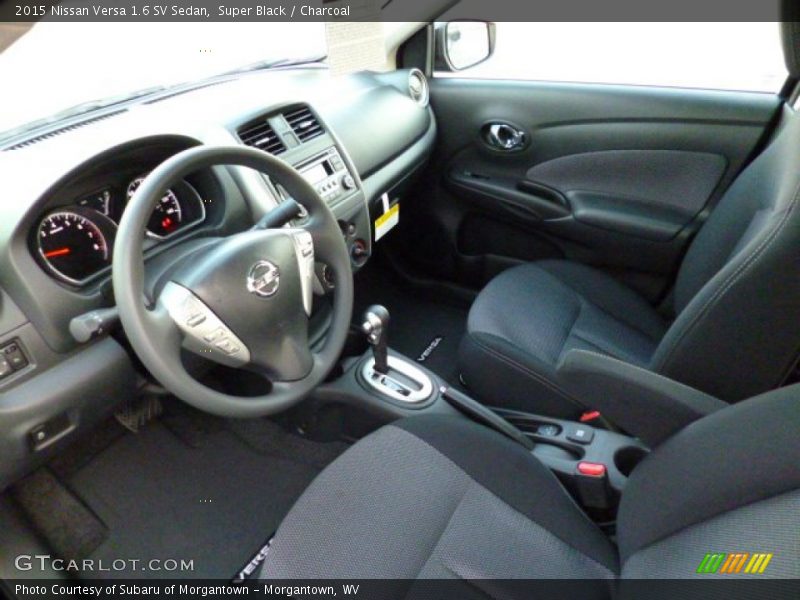 Super Black / Charcoal 2015 Nissan Versa 1.6 SV Sedan