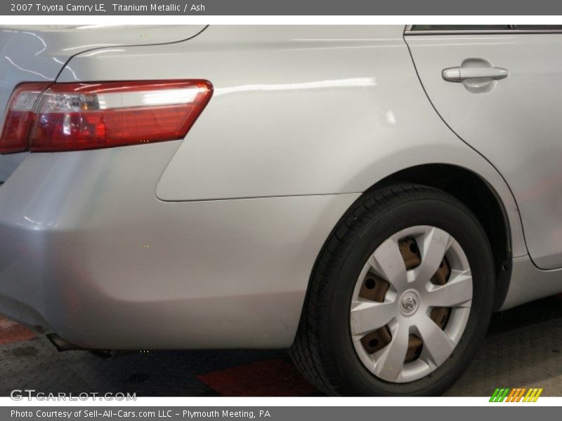 Titanium Metallic / Ash 2007 Toyota Camry LE