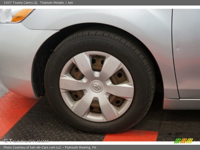 Titanium Metallic / Ash 2007 Toyota Camry LE