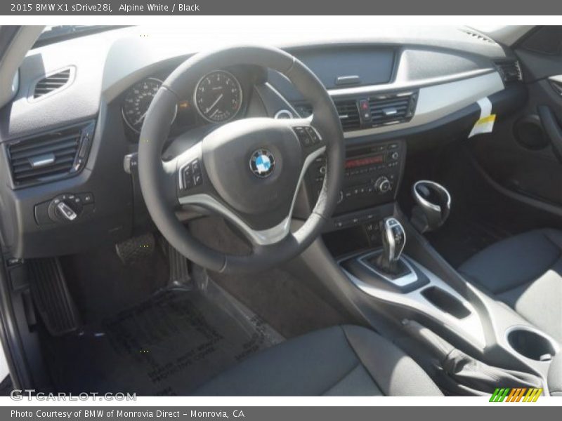 Alpine White / Black 2015 BMW X1 sDrive28i
