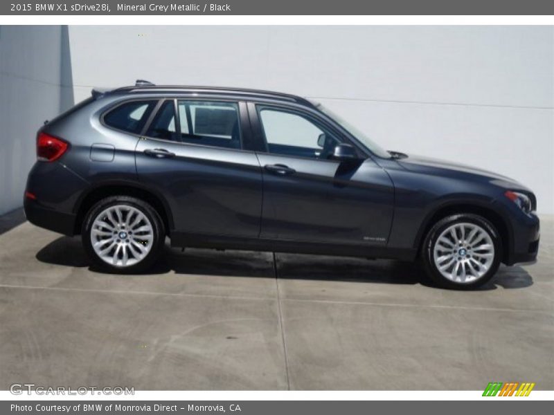 Mineral Grey Metallic / Black 2015 BMW X1 sDrive28i