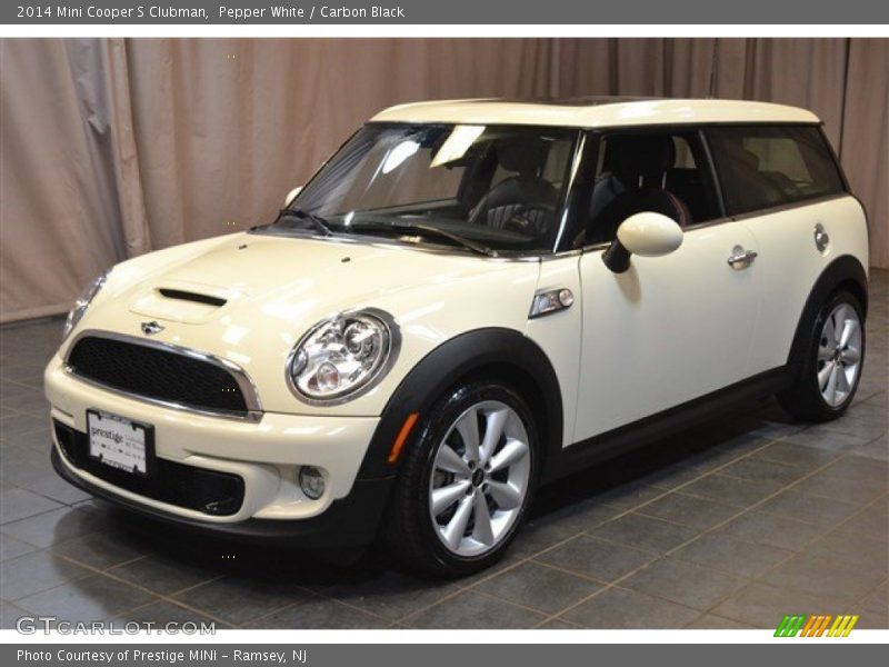 Pepper White / Carbon Black 2014 Mini Cooper S Clubman