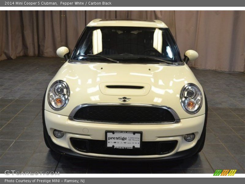 Pepper White / Carbon Black 2014 Mini Cooper S Clubman