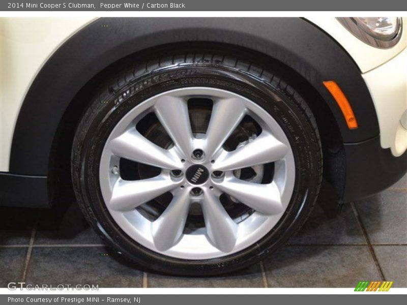 Pepper White / Carbon Black 2014 Mini Cooper S Clubman