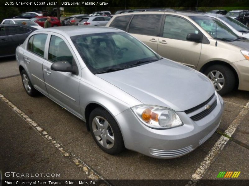 Ultra Silver Metallic / Gray 2005 Chevrolet Cobalt Sedan