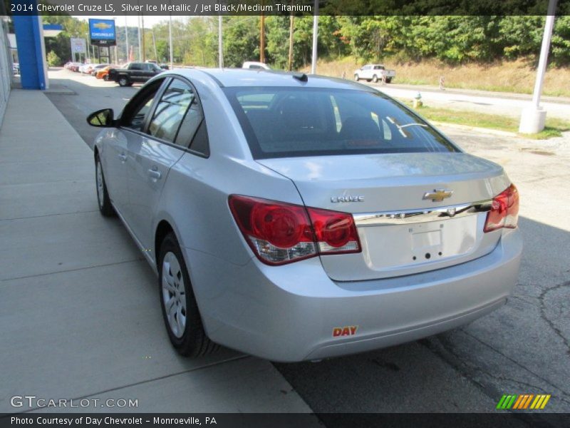 Silver Ice Metallic / Jet Black/Medium Titanium 2014 Chevrolet Cruze LS