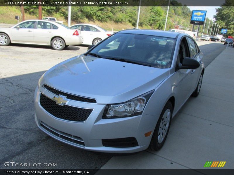 Silver Ice Metallic / Jet Black/Medium Titanium 2014 Chevrolet Cruze LS