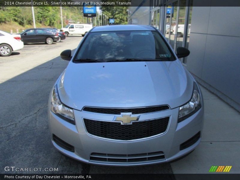Silver Ice Metallic / Jet Black/Medium Titanium 2014 Chevrolet Cruze LS
