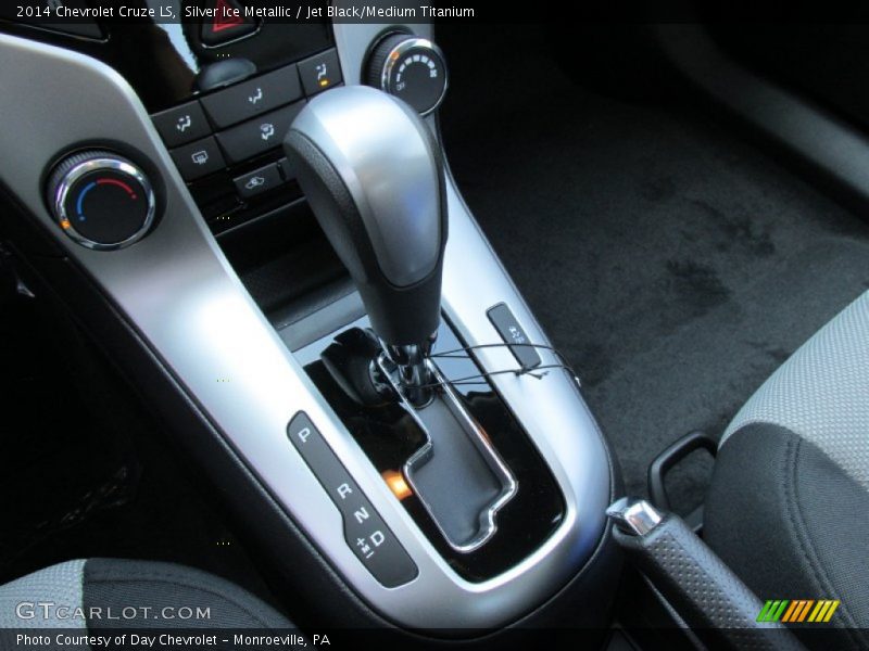 Silver Ice Metallic / Jet Black/Medium Titanium 2014 Chevrolet Cruze LS