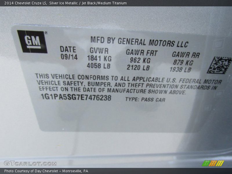 Silver Ice Metallic / Jet Black/Medium Titanium 2014 Chevrolet Cruze LS
