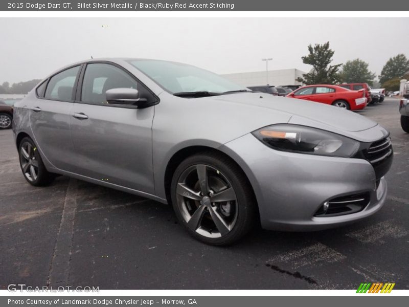 Front 3/4 View of 2015 Dart GT