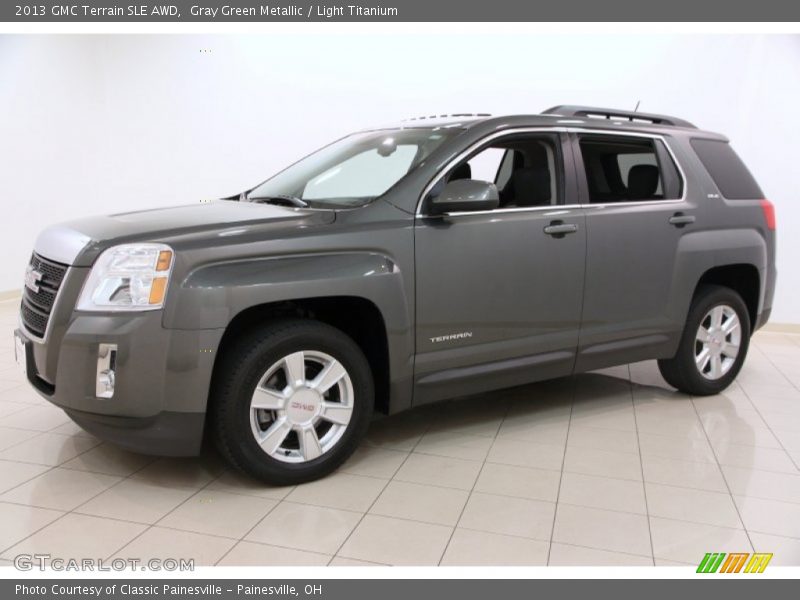 Front 3/4 View of 2013 Terrain SLE AWD