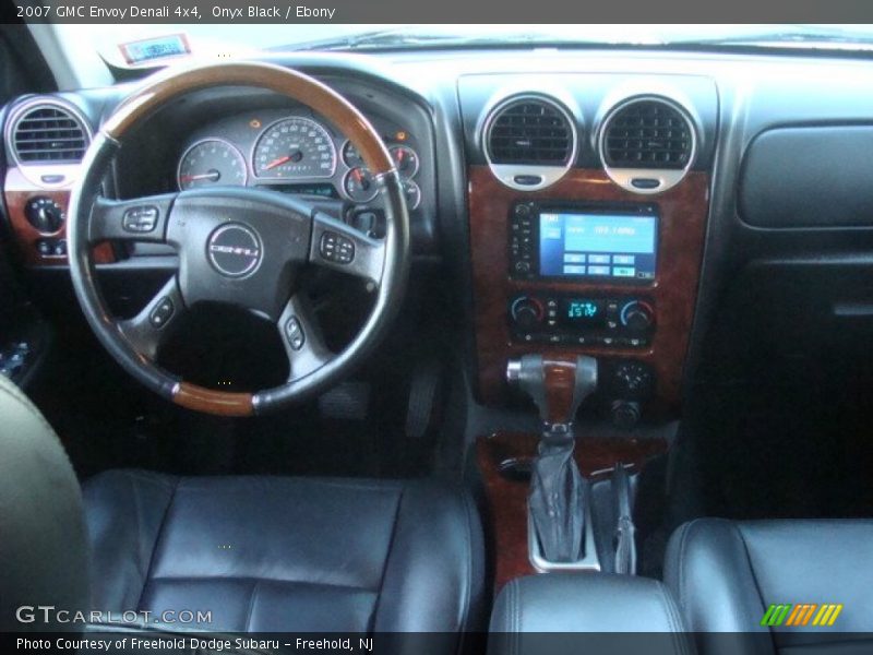 Onyx Black / Ebony 2007 GMC Envoy Denali 4x4
