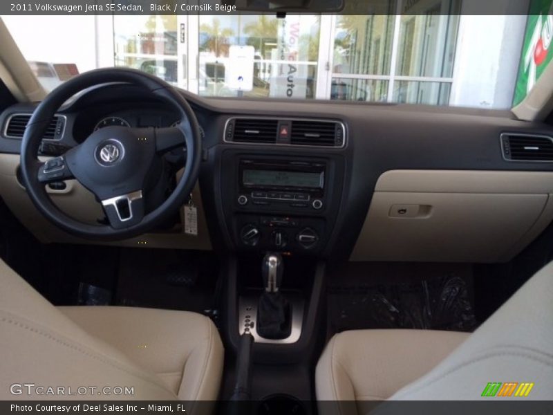 Black / Cornsilk Beige 2011 Volkswagen Jetta SE Sedan