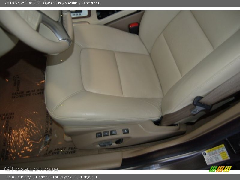 Oyster Grey Metallic / Sandstone 2010 Volvo S80 3.2