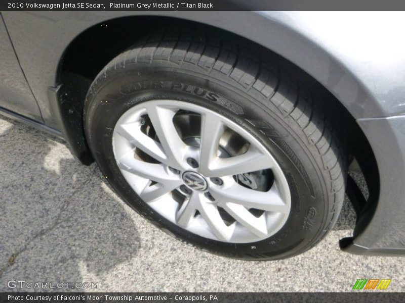 Platinum Grey Metallic / Titan Black 2010 Volkswagen Jetta SE Sedan