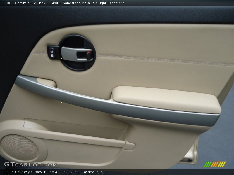 Sandstone Metallic / Light Cashmere 2006 Chevrolet Equinox LT AWD