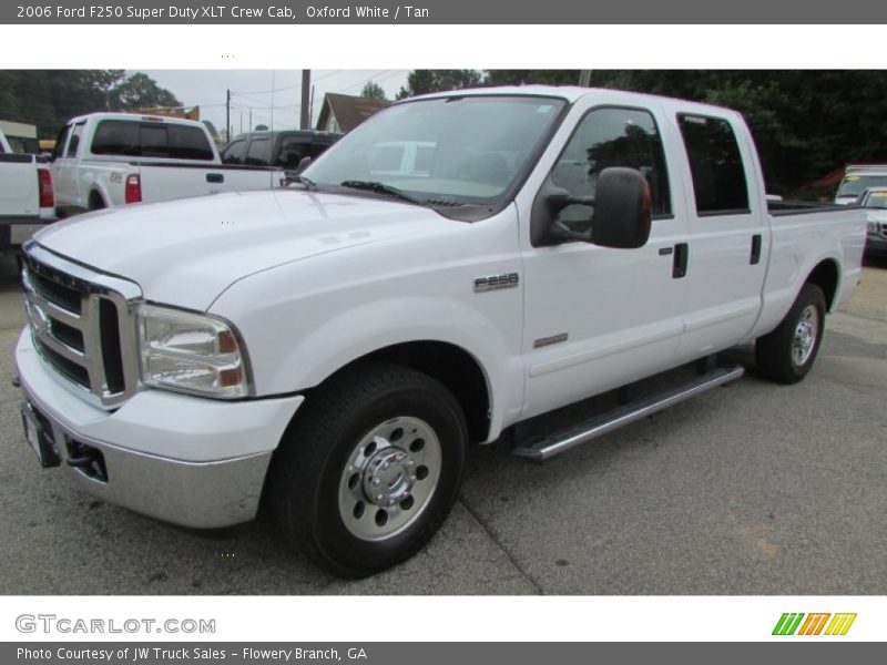Oxford White / Tan 2006 Ford F250 Super Duty XLT Crew Cab