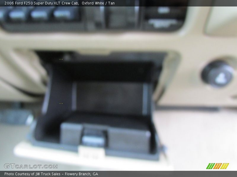 Oxford White / Tan 2006 Ford F250 Super Duty XLT Crew Cab