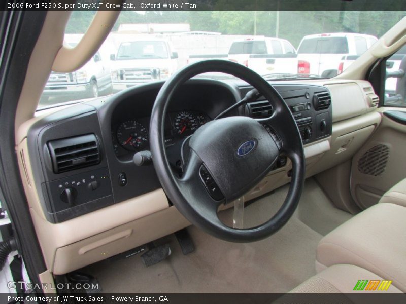 Oxford White / Tan 2006 Ford F250 Super Duty XLT Crew Cab
