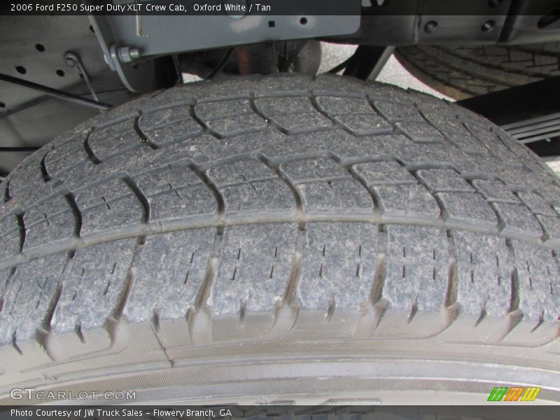 Oxford White / Tan 2006 Ford F250 Super Duty XLT Crew Cab