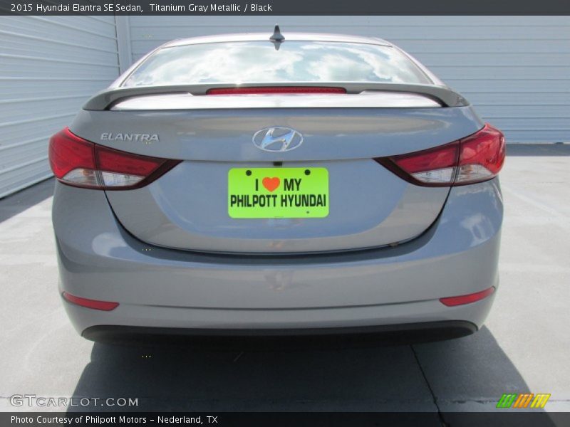 Titanium Gray Metallic / Black 2015 Hyundai Elantra SE Sedan