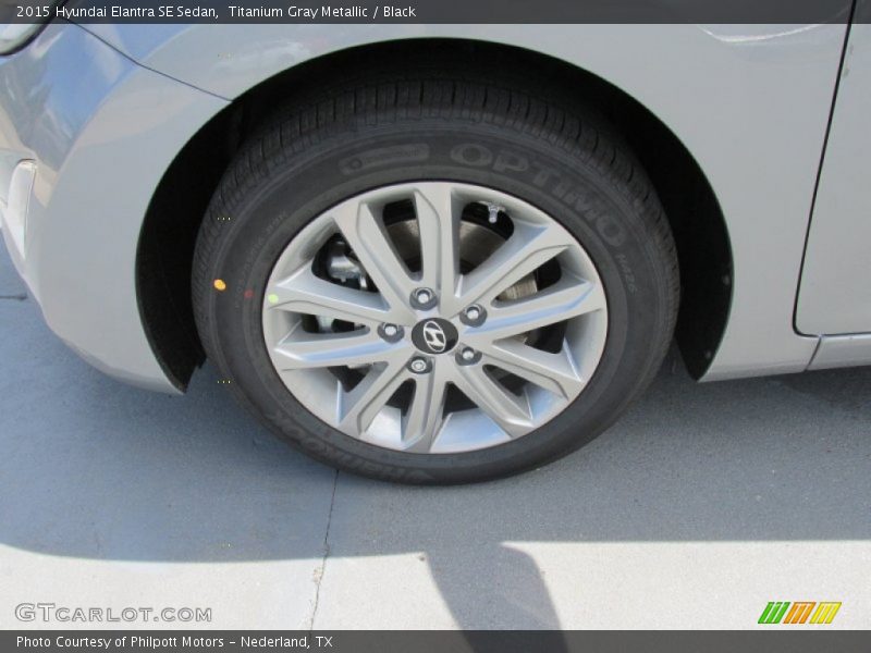 Titanium Gray Metallic / Black 2015 Hyundai Elantra SE Sedan
