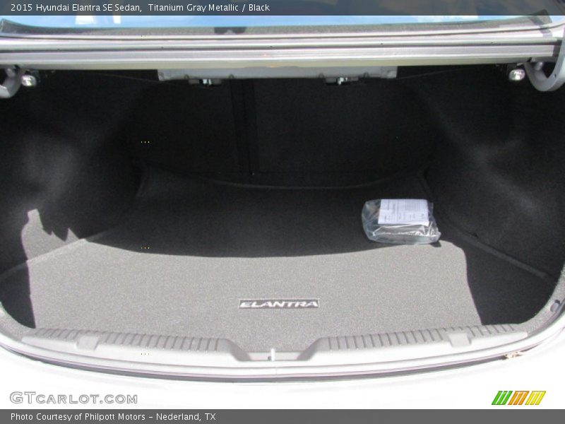 Titanium Gray Metallic / Black 2015 Hyundai Elantra SE Sedan