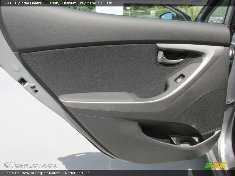 Titanium Gray Metallic / Black 2015 Hyundai Elantra SE Sedan