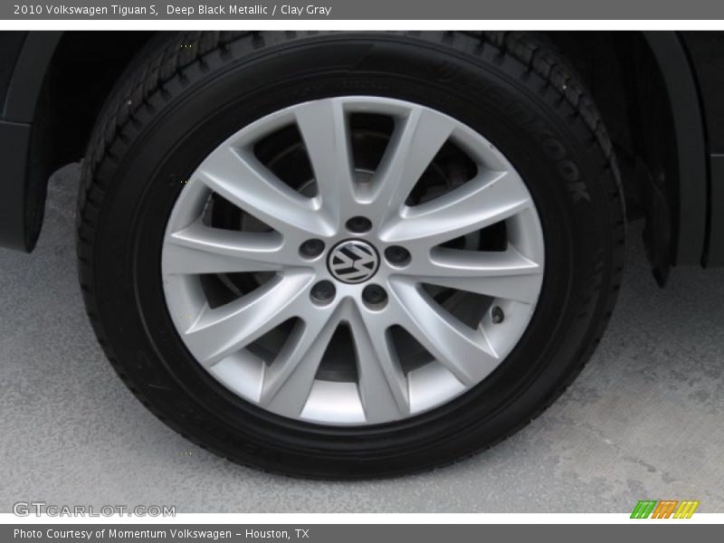 Deep Black Metallic / Clay Gray 2010 Volkswagen Tiguan S