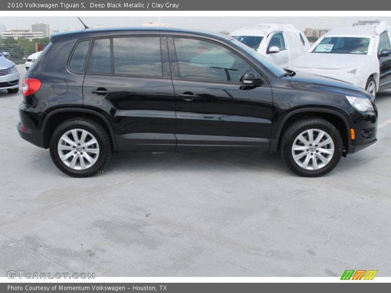 Deep Black Metallic / Clay Gray 2010 Volkswagen Tiguan S