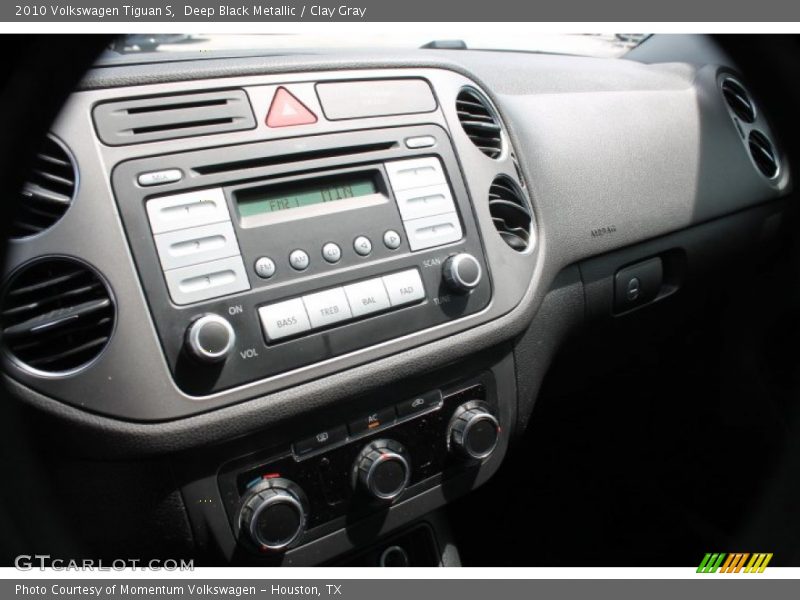 Deep Black Metallic / Clay Gray 2010 Volkswagen Tiguan S
