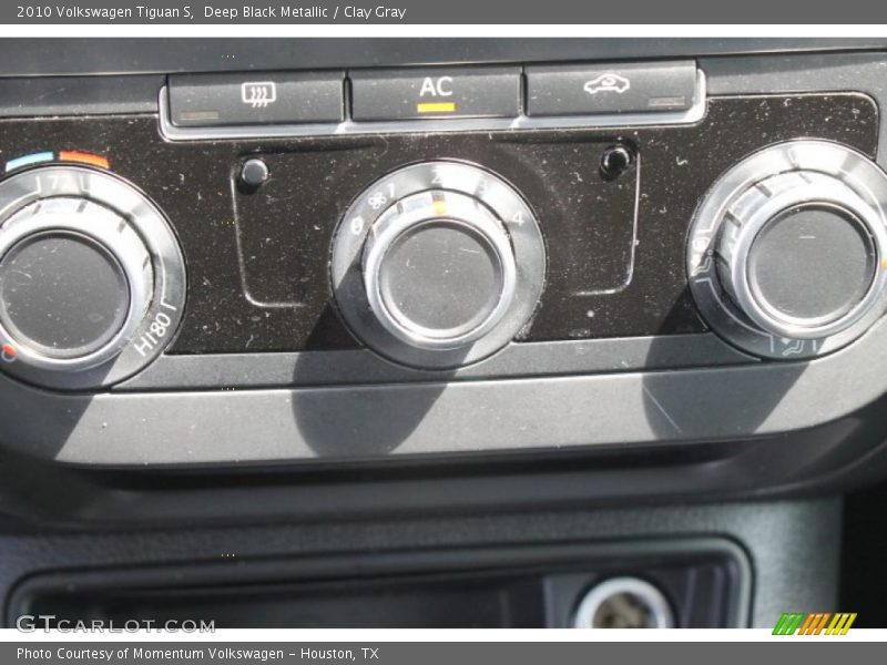 Deep Black Metallic / Clay Gray 2010 Volkswagen Tiguan S