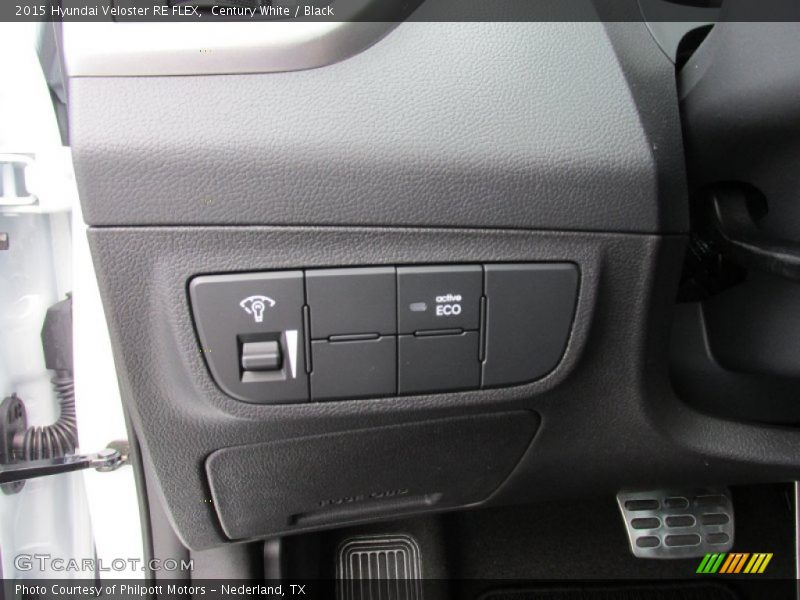 Century White / Black 2015 Hyundai Veloster RE FLEX