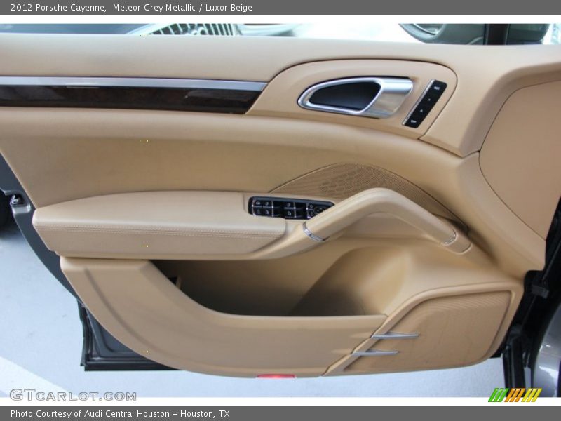 Meteor Grey Metallic / Luxor Beige 2012 Porsche Cayenne