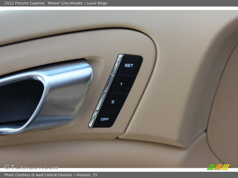 Meteor Grey Metallic / Luxor Beige 2012 Porsche Cayenne