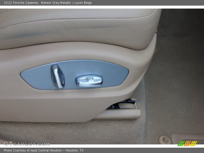 Meteor Grey Metallic / Luxor Beige 2012 Porsche Cayenne