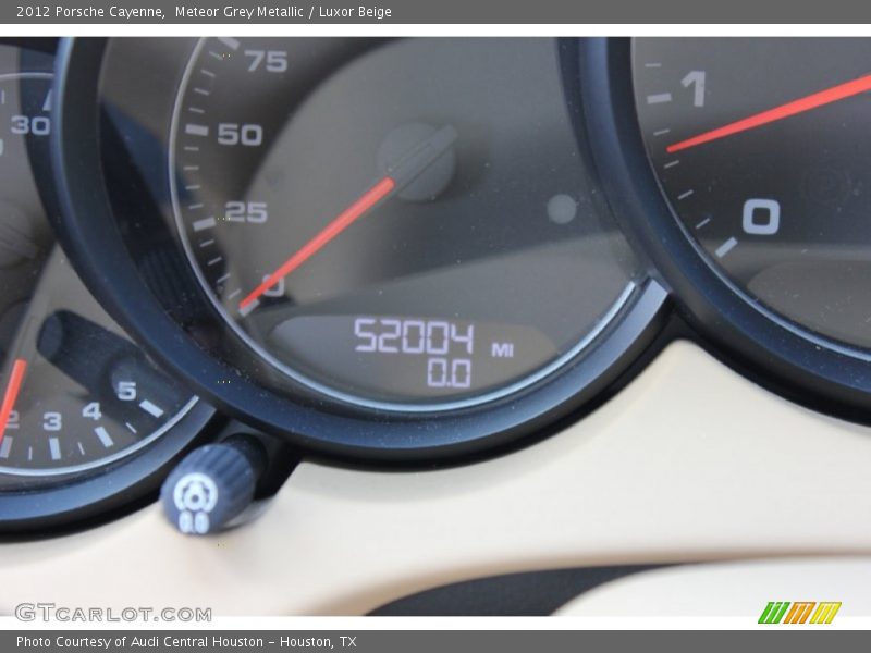 Meteor Grey Metallic / Luxor Beige 2012 Porsche Cayenne