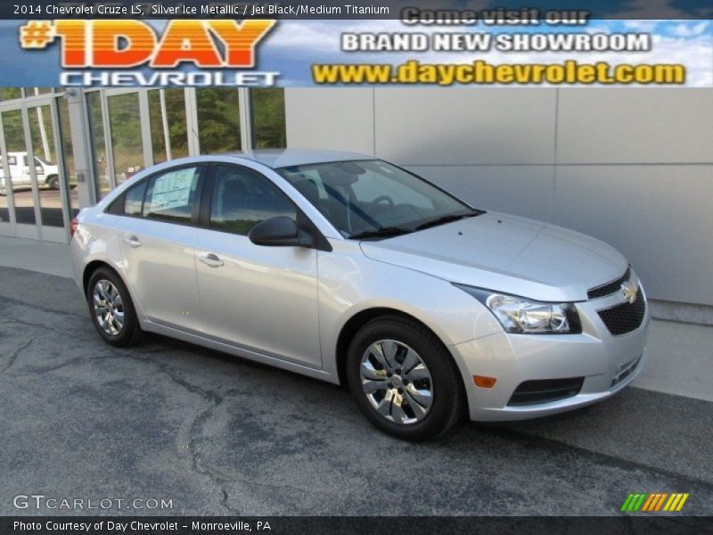 Silver Ice Metallic / Jet Black/Medium Titanium 2014 Chevrolet Cruze LS