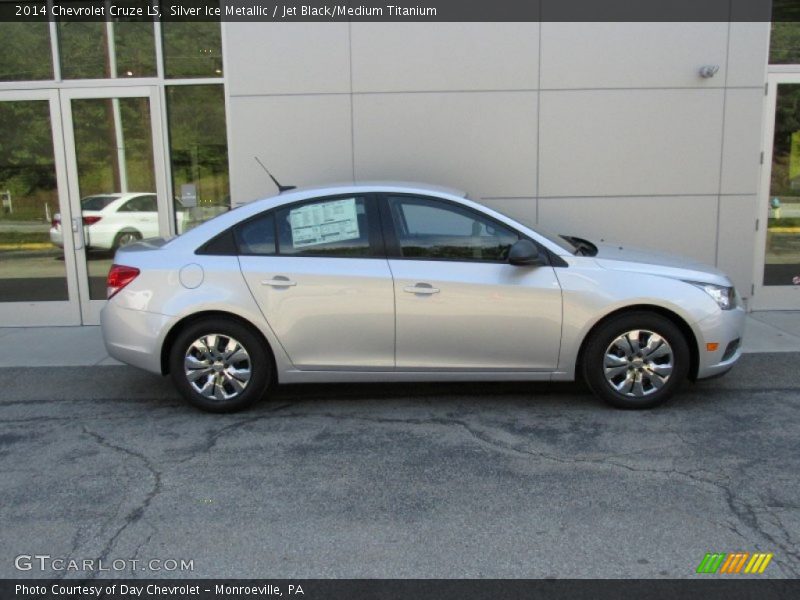 Silver Ice Metallic / Jet Black/Medium Titanium 2014 Chevrolet Cruze LS