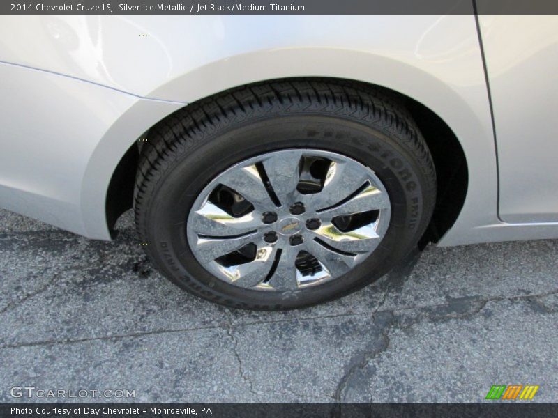 Silver Ice Metallic / Jet Black/Medium Titanium 2014 Chevrolet Cruze LS
