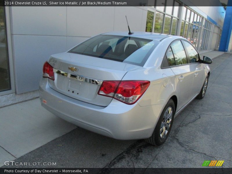 Silver Ice Metallic / Jet Black/Medium Titanium 2014 Chevrolet Cruze LS