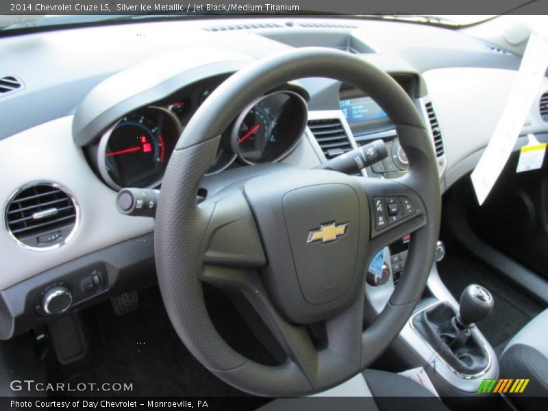 Silver Ice Metallic / Jet Black/Medium Titanium 2014 Chevrolet Cruze LS
