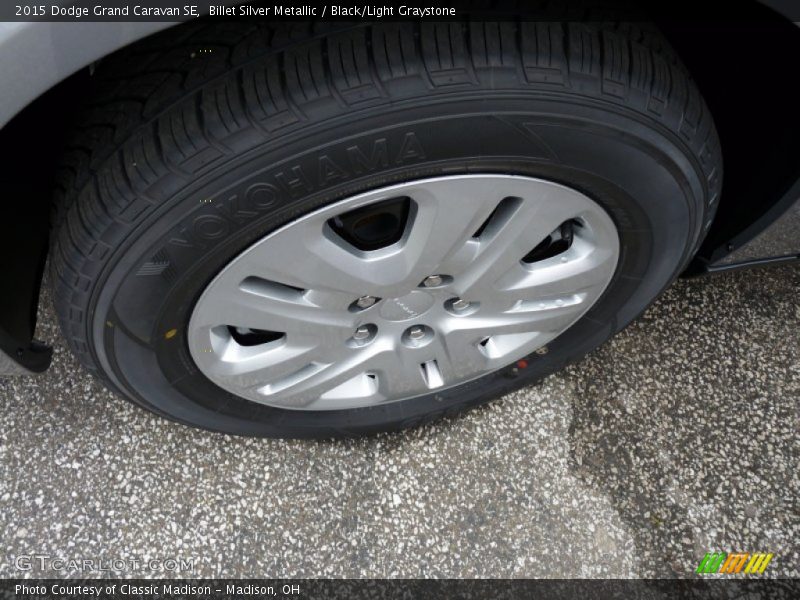 Billet Silver Metallic / Black/Light Graystone 2015 Dodge Grand Caravan SE