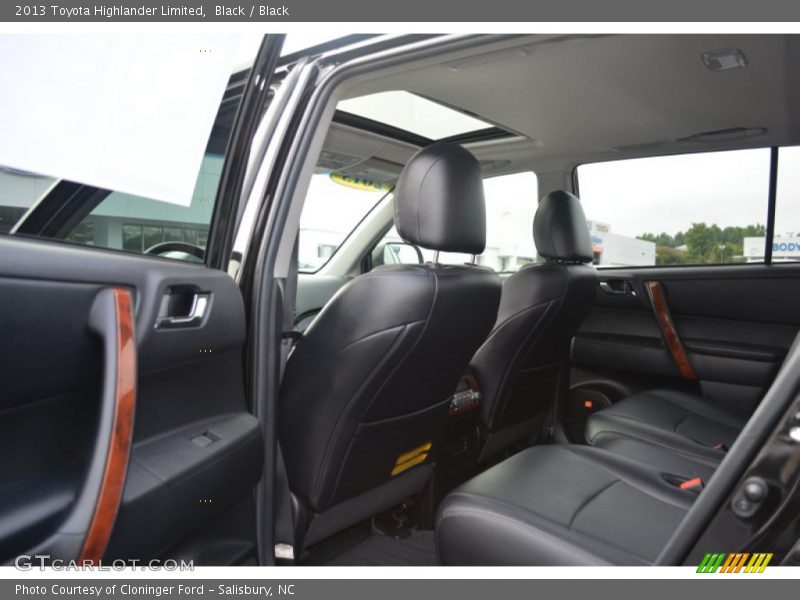 Black / Black 2013 Toyota Highlander Limited