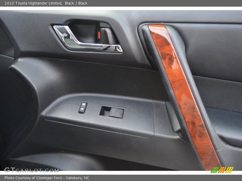 Black / Black 2013 Toyota Highlander Limited