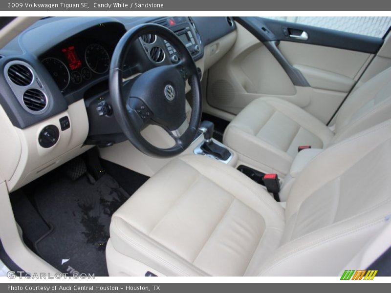 Candy White / Sandstone 2009 Volkswagen Tiguan SE