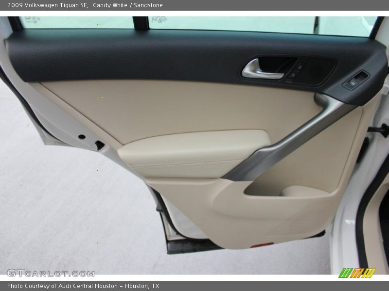 Candy White / Sandstone 2009 Volkswagen Tiguan SE